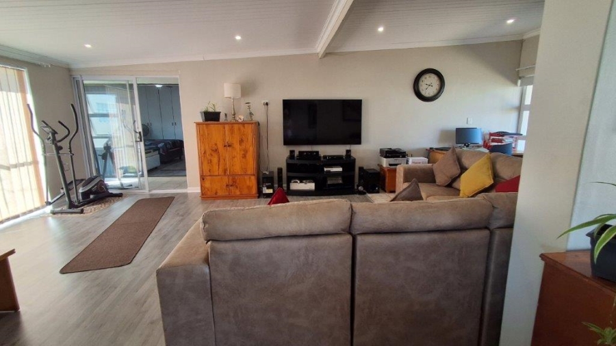 3 Bedroom Property for Sale in Stilbaai Wes Western Cape